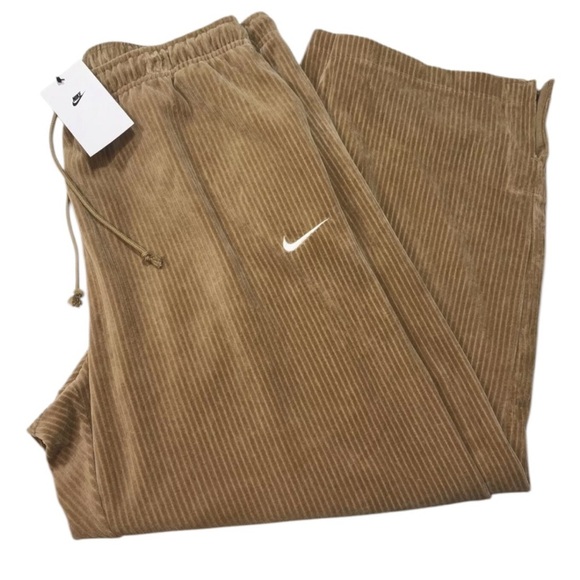 Nike Women’s Velour Corduroy Wide Leg Pants Driftwood Brown Nwt Plus Size 2X - Picture 9 of 9